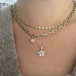 14k Yellow Gold Diamond Flower Necklace